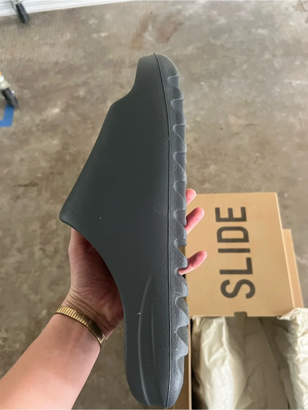 Yeezy sleek yzy